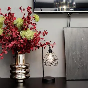 Little Paris Boutique Apartment